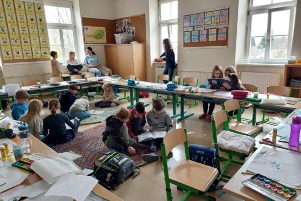 27b81df1-f157-40f8-bb67-23356bdf7945